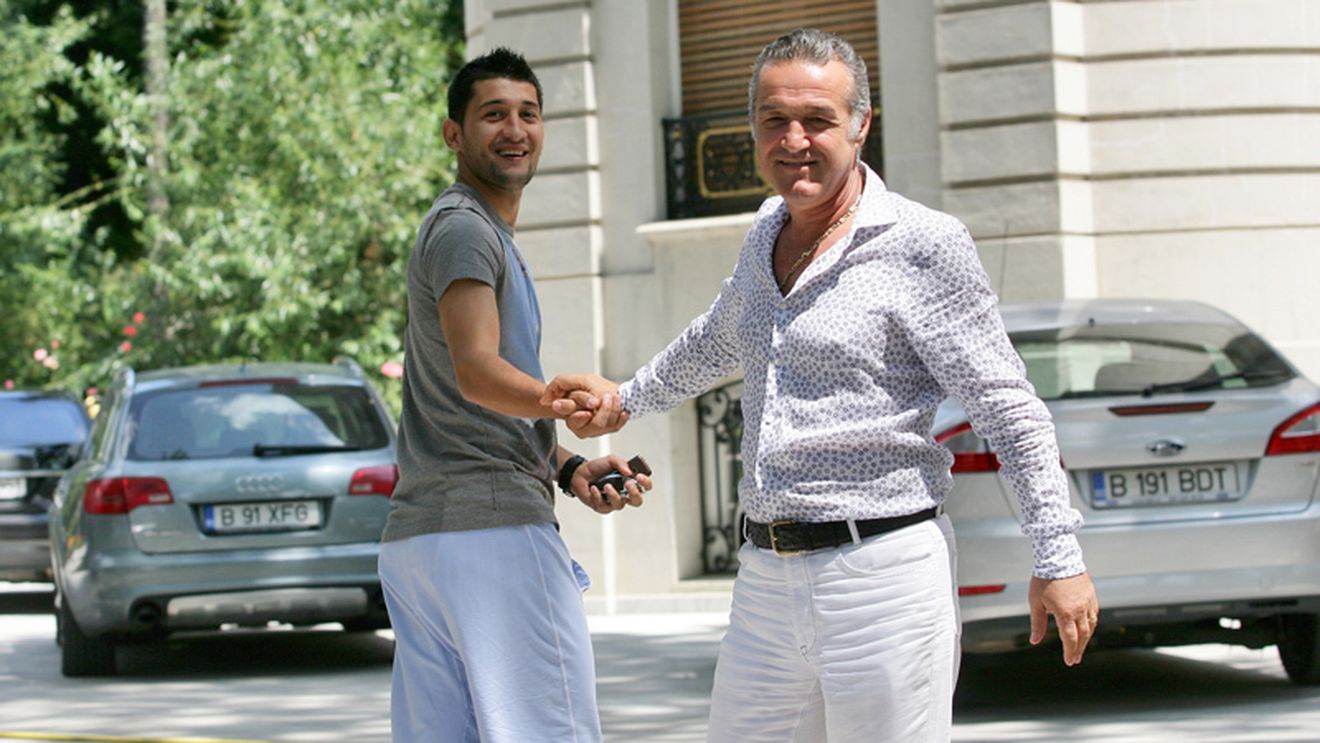 "Modelul" Giovani!** Gigi Becali îl atacă în cel mai JOSNIC mod posibil pe Cornel Dinu!