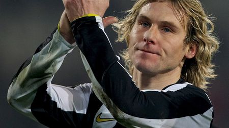 Nedved face ultima reverență