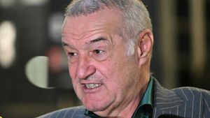 Gigi Becali a reacționat și a luat prima decizie, după ce a aflat că Georgescu a câștigat alegerile! Ce ordin i-a dat lui George Simion: „Pentru români”