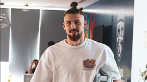 Gică Hagi intră în pâine. Au sosit tricolorii pentru amicalele cu Georgia şi Țara Galilor: primele imagini cu Ianis Hagi, Radu Drăguşin şi colegii lor