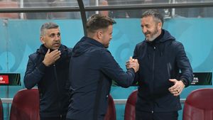 FCSB, subiect de glume după ce Meme Stoica i-a dat interzis lui Leo Strizu la antrenamentele roș-albaștrilor! „Ar fi rușinos pentru fotbalul românesc!” | VIDEO EXCLUSIV ProSport LIVE
