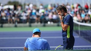 Colaborarea cu Patrick Mouratoglou s-a dovedit un eșec de proporții. Jucătorul care l-a avut antrenor pe francez după scandalul cu Simona Halep are numai probleme: s-a scris că e la un pas să rupă contractul cu sponsorul său principal