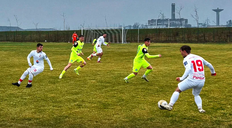 FC Bacău și Poli Iași au remizat într-un amical disputat pe o ploaie torențială. Doi jucători veniți de pe bancă au punctat pe final
