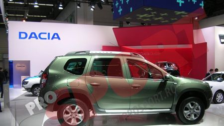 FOTO - Imagini cu Dacia Duster face lift de la Salonul Internațional Auto de la Frankfurt