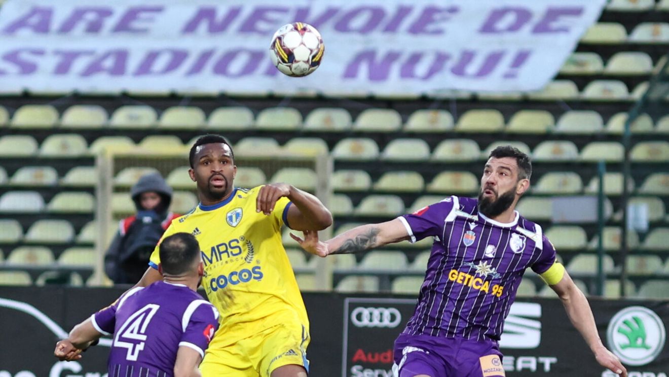 FC Argeș - Petrolul Ploiești 0-1. Prahovenii câștigă toate punctele în Trivale grație lui Gicu Grozav