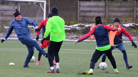 Ilie Stan vrea să ducă SCM Gloria Buzău în play-off-ul Ligii 2, deși nu are drept de promovare: ”Avem acest obiectiv, al nostru, personal.” Cine va acoperi locul lăsat liber de jucătorul parior exclus din lot