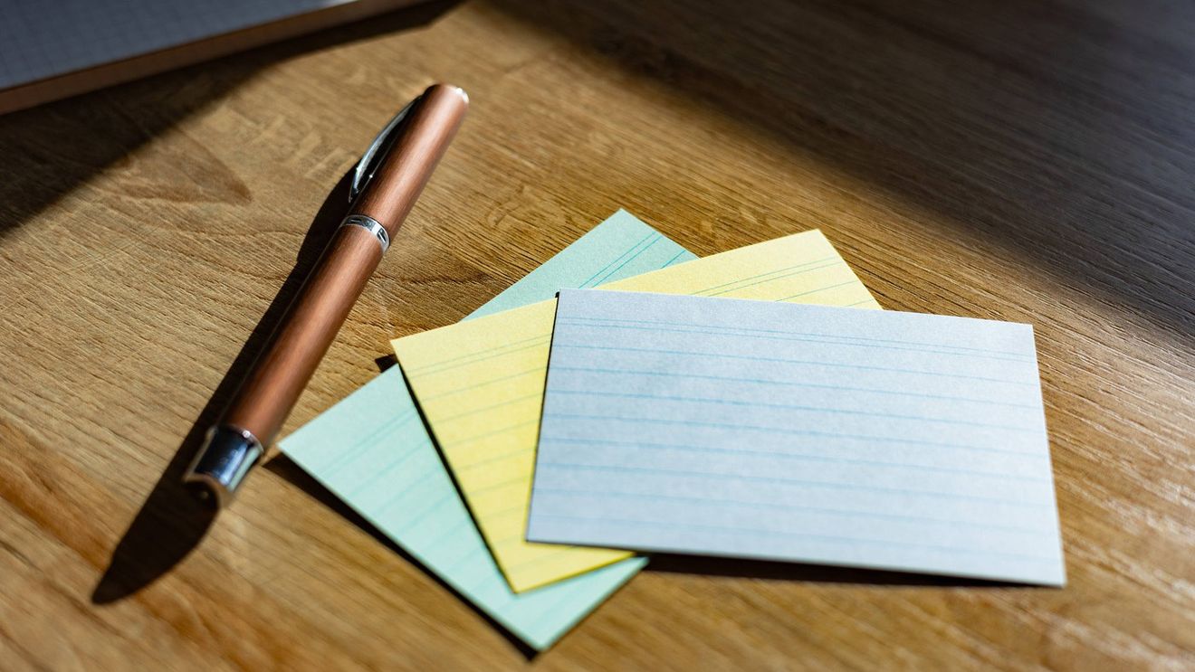 Mesajul care s-a viralizat în România. Un copil din Craiova i-a cerut unui milionar un pix