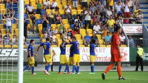 EXCLUSIV Petrolul a transferat un fundaș italian:** cum a fost convins Rednic! Bonus: "Lupii" vor un brazilian format de Santos