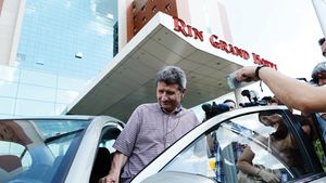 Dinamo face reconstrucție cu Mulțescu: "Am obiectiv primele patru locuri"