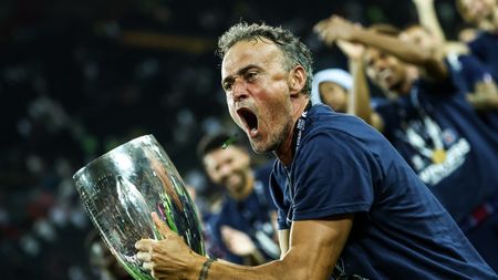 L-au prins pe Luis Enrique! L-au filmat când a făcut „manevra NFL”, care e ilegală în Champions League