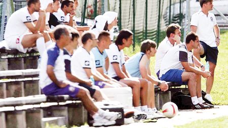 Uhrin: "Nu avem creativitate la mijlocul terenului"