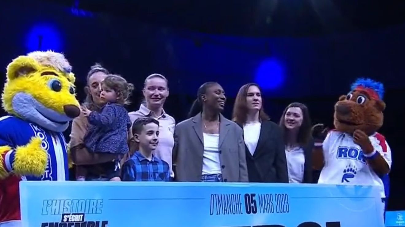 Ceremonie la naționala de handbal feminin a Franței: Dembele de la CSM București și Lacrabere, care a jucat la Rapid, s-au retras din activitate