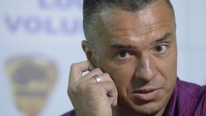 Dialog spumos între veteranii Maftei și Pancu în timpul meciului Voluntari - Botoșani. "OK, îl lăsăm pe el". Ce a spus fostul lider al Rapidului la debutul pentru Voluntari