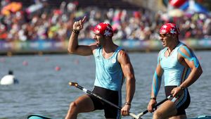 Dumitrescu și Mihalachi, argint mondial la canoe dublu - 500 metri