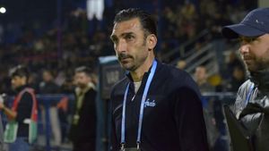 Fanii FCSB n-au mai suportat umilința și au cerut plecarea lui Charalambous: „Demisia, demisia!”