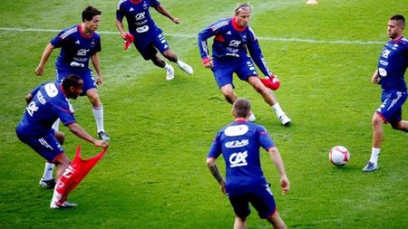 Mvila și Rami, anunțați titulari!** Vezi echipa probabilă a Franței!