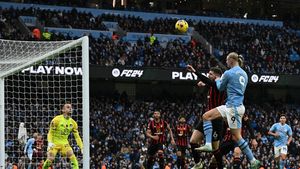 Haaland n-a reușit să-l învingă pe Ionuț Radu, dar Manchester City a câștigat meciul cu Bournemouth! Românul a luat un gol de Mondiale | VIDEO