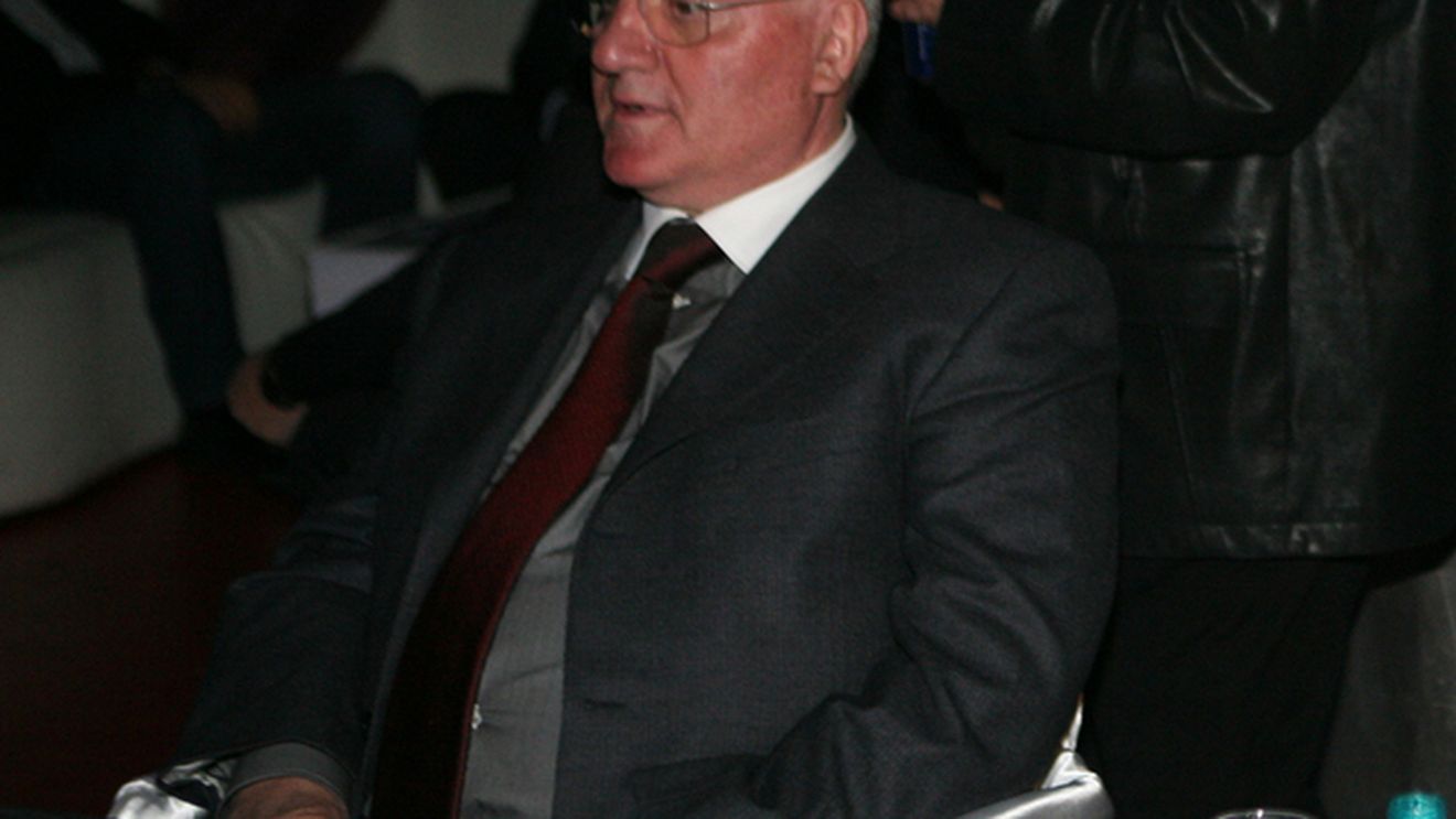 Sfatul lui Mitică! "Ești slugă la patron!** Dacă nu sunt obișnuiți, italienii să stea în țara lor"