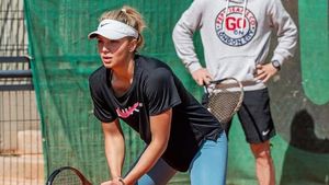 Incredibil ce a pățit Jaqueline Cristian în prima zi din Noul An! A revenit de la 2-5 în decisiv, dar a pierdut dramatic după trei ore de joc în primul tur la Auckland