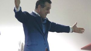 "Dacă Năstase vrea Steaua, să aducă banii! Eu o vând, dar n-o cumpără nimeni!"