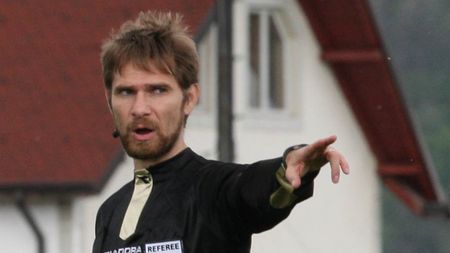 Tudor arbitrează Craiova-Dinamo**