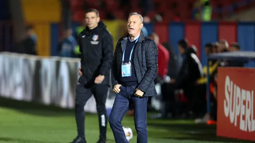 Cum a trăit Mircea Rednic faza care a adus victoria echipei sale în UTA Arad – Dinamo 2-1: „N-am putut să mă uit! Sunt un antrenor fericit”. Mesaj dur pentru „câini”: „Dacă rămâneam, nu retrogradau!”