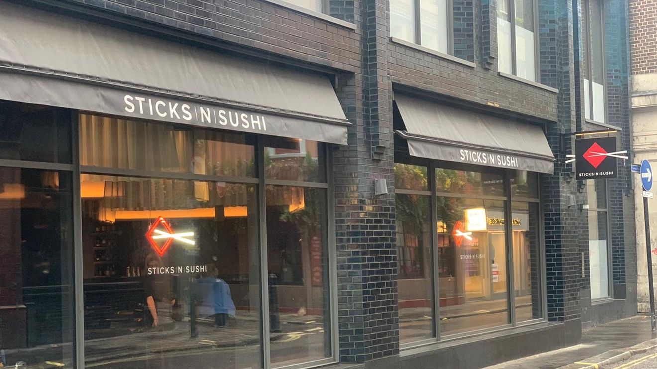 Milionarul și-a extins imperiul afacerilor cu un lanț de restaurante de sushi