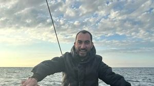 Pescobar, milionarul „cu marketing mai bun ca Gigi Becali”, a tras linie după finala Nicuşor Dan - George Simion: „Chiar dacă nu l-am votat, nu trebuie să ne fie frică”