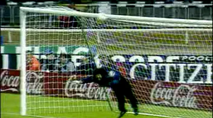 VIDEO** Higuita s-a retras printr-o 