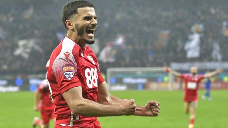 Motivul prăbușirii lui Lamine Ghezali, jucătorul căruia galeria lui Dinamo îi striga numele: „Asta l-a dat în spate!” | VIDEO EXCLUSIV ProSport Live