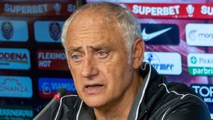 Andrea Mandorlini, lucrat de fotbaliștii de la CFR Cluj! Cum s-a rupt vestiarul și cine e jucătorul român de la care i s-a tras italianului