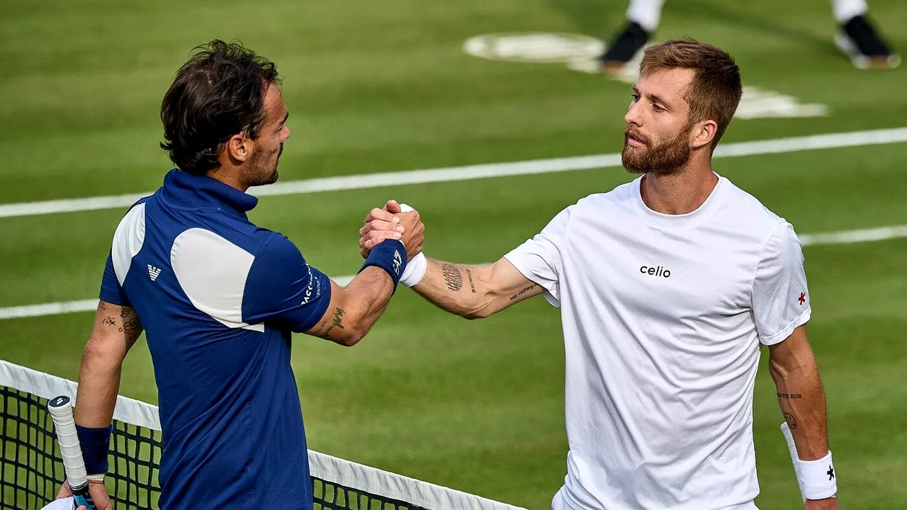 „Uită-te la mine, porcule!”. Moment șocant între jucătorii ATP, la fileu