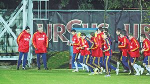 Aruncă FRF cu banii pe fereastră?** Cum s-au IROSIT 140 de mii de euro! "Nu există nicio justificare, nu mai e ca pe vremea lui Teașcă"