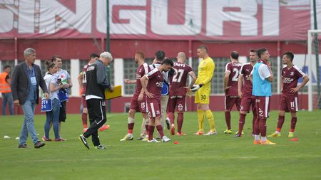 Rapid mai pierde doi jucători. Unul nu a primit oferta, altul poate fi împrumutat la Zimbru Chișinău: "Mă gândesc la ce e mai bine pentru copilul meu"