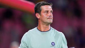 Cristi Chivu n-a uitat de unde a plecat din România. Mesaj emoționant pentru Reșița, la 100 de ani de la nașterea clubului de fotbal: „Mi-a insuflat valori care m-au ajutat să răzbat în viață”