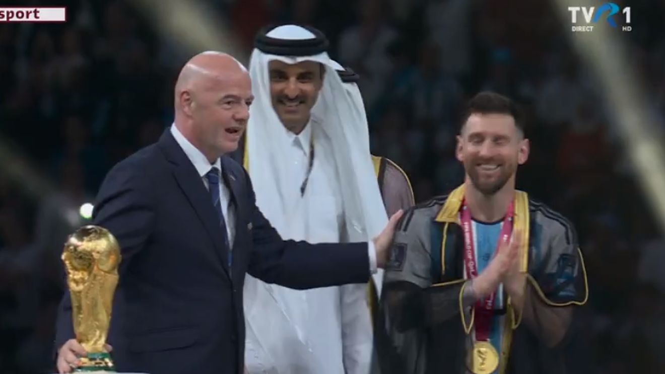Reacție devastatoare, în direct, la TVR 1 după ce Leo Messi a fost „umilit” la festivitatea de premiere și obligat să poarte o robă tradițională din Qatar: „Nu poți să te îmbraci în fantomă!”