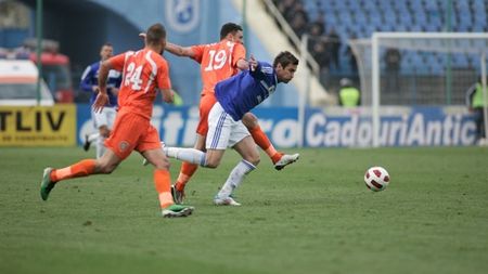 CFR l-a pus pe fugă, Vaslui îl 'reinventează'!** Trei nume noi la antrenamentele lui Hizo