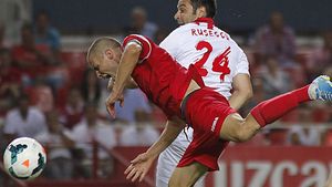 Rusescu, pentru prima dată titular la Sevilla în grupele EL! Publicul i-a făcut o surpriză! Ce spun fanii pe Twitter despre fostul stelist