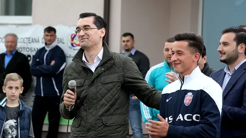 Fotbalist de la FC Botoșani remarcat de președintele FRF. „L-am încurajat să joace încă doi ani în România și apoi să plece într-un campionat puternic”