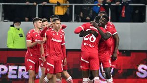 Se repetă cazul Olsen? Dinamo și-ar putea pierde „creierul”: titularul lui Zeljko Kopic a primit o ofertă tentantă, conducerea nu vrea să-l lase să plece. EXCLUSIV