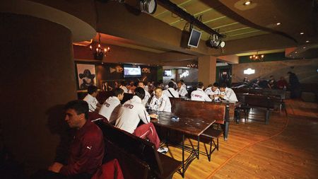 MasterChef de la Crowne Plaza!** Jucătorii Rapidului fac deja pariuri dacă noul bucătar va rezista mai mult de o lună