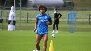 Japonezul Takuto nu e deloc tăcut şi vrea să revoluţioneze stilul de joc al Universităţii Craiova: „Îmi place să alerg şi stilul tiki-taka"