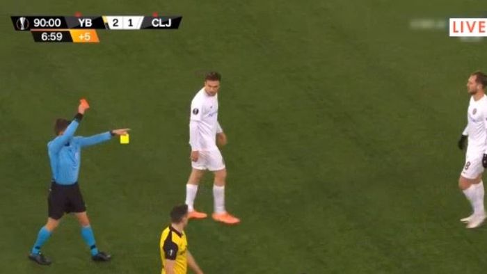 Motivul pentru care CFR Cluj a terminat meciul cu Young Boys Berna în 9 oameni. Ce i-a arătat Damjan Djokovic înainte să vadă cartonașul roșu | FOTO