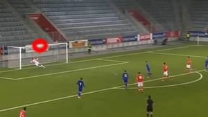 Nici lui Ronaldo nu îi ies prea des așa execuții. VIDEO - Portarul nu a putut anticipa vreun moment traiectoria acestei "torpile"