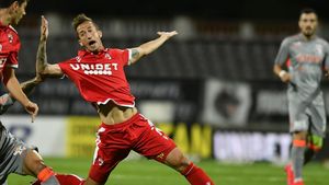 Juan Camara, golul carierei la FC Argeș - Dinamo! Jucătorul formației din „Ștefan cel Mare” a înscris de la jumătatea terenului | FOTO