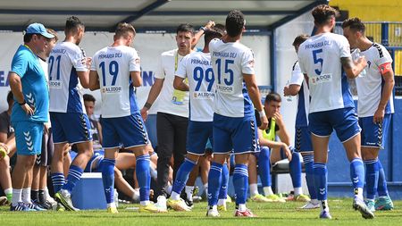 Încă două achiziții pentru Chindia, anunțate cu o zi înaintea reunirii! Schimbare de situație în privința căpitanului Cornel Dinu