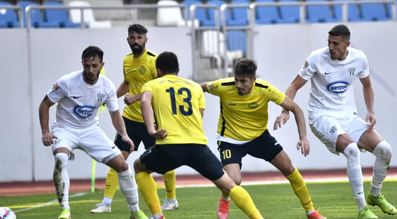 Neșansa o urmărește pe Metaloglobus, iar Marius Burcă își pune întrebări retorice după meciul cu Viitorul Pandurii: ”Am lovit bara de trei ori. Putem să reproșăm ceva? Să vină preotul la stadion? Să îl luăm în deplasare?” Președintele nu a uitat rușinea cu Unirea Constanța