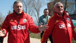 De "boala" asta nu se va vindeca niciodată!** Nașul, atacat violent: "Mircea Sandu a plantat până a ofilit tot fotbalul"