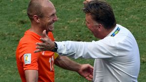 Olanda rămâne în viață după un meci dramatic. Van Gaal: "Am crezut în calificare până la capăt"