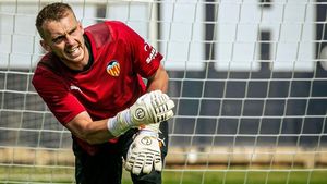 Fotbalistul acuzat de hărțuire și amenințare din partea fostei soții! Femeia l-a pus la pământ: „Au încercat să mă reducă la tăcere, să par un gunoi!”